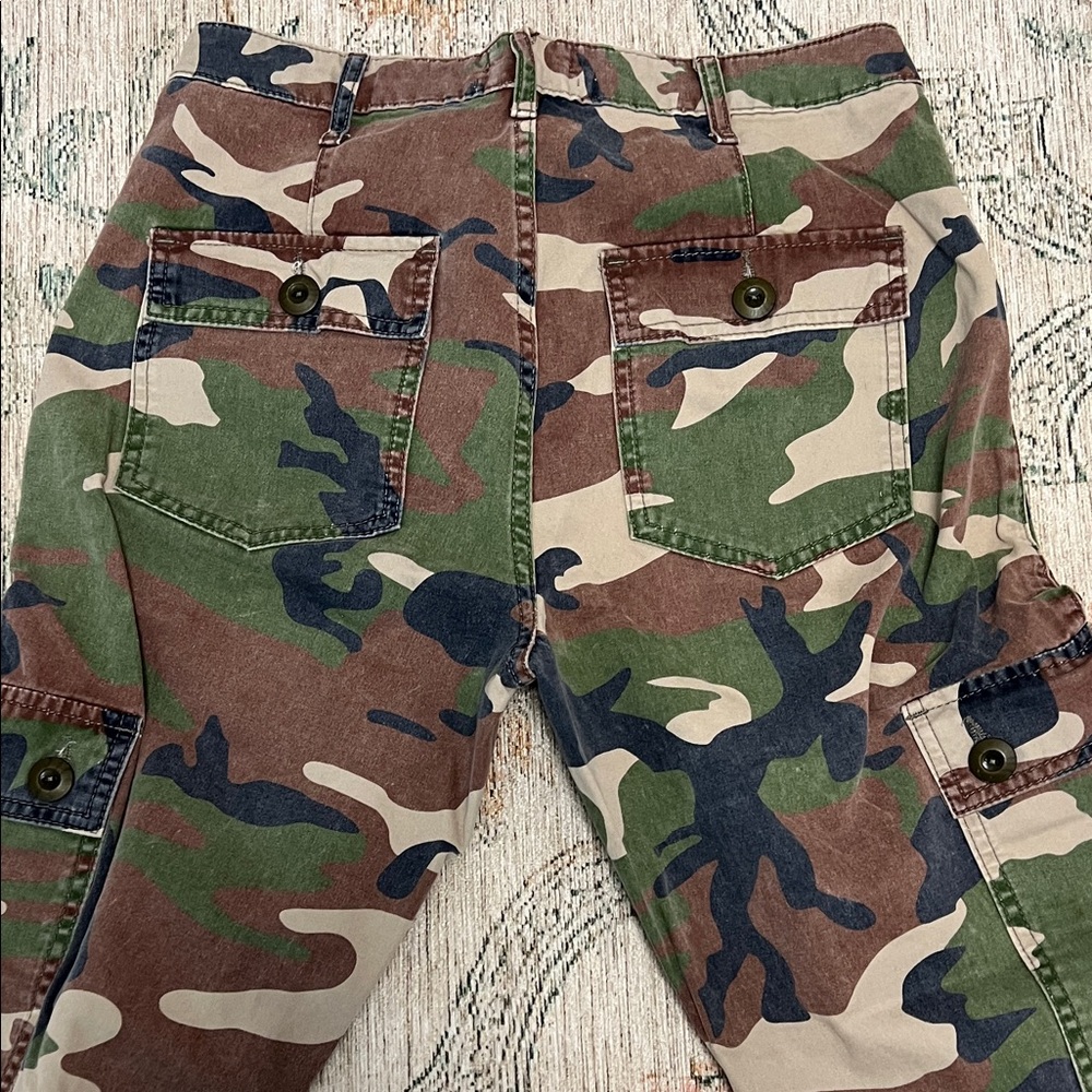 Urban Outfitters Camouflage Cargo Joggers - Picture 6 of 6